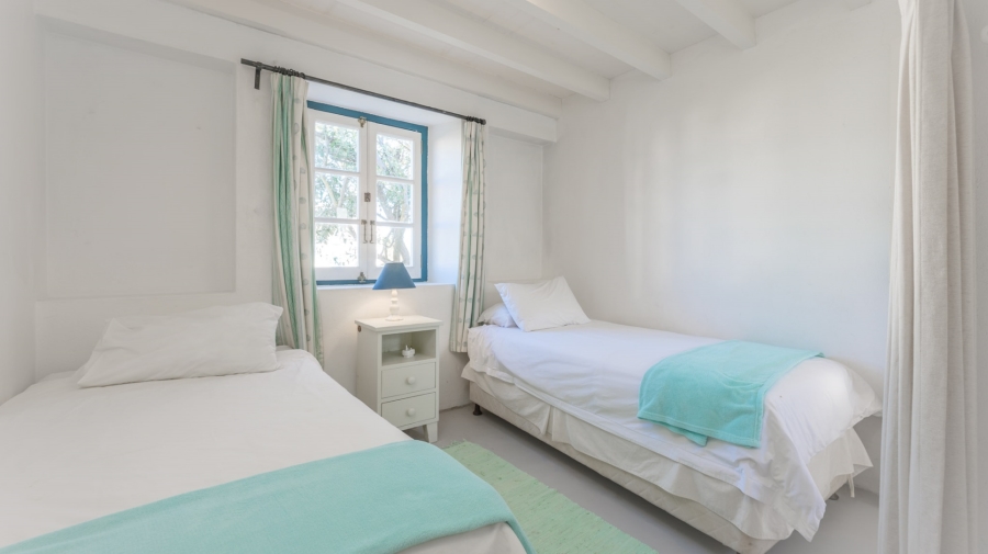 6 Bedroom Property for Sale in Struisbaai Western Cape
